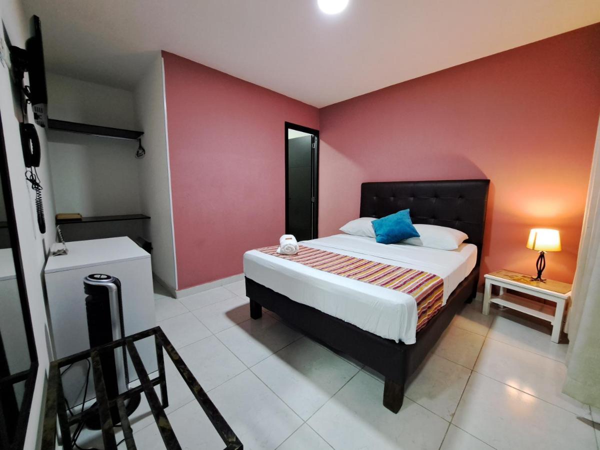 Hotel 9-25 เปเรย์รา ภายนอก รูปภาพ