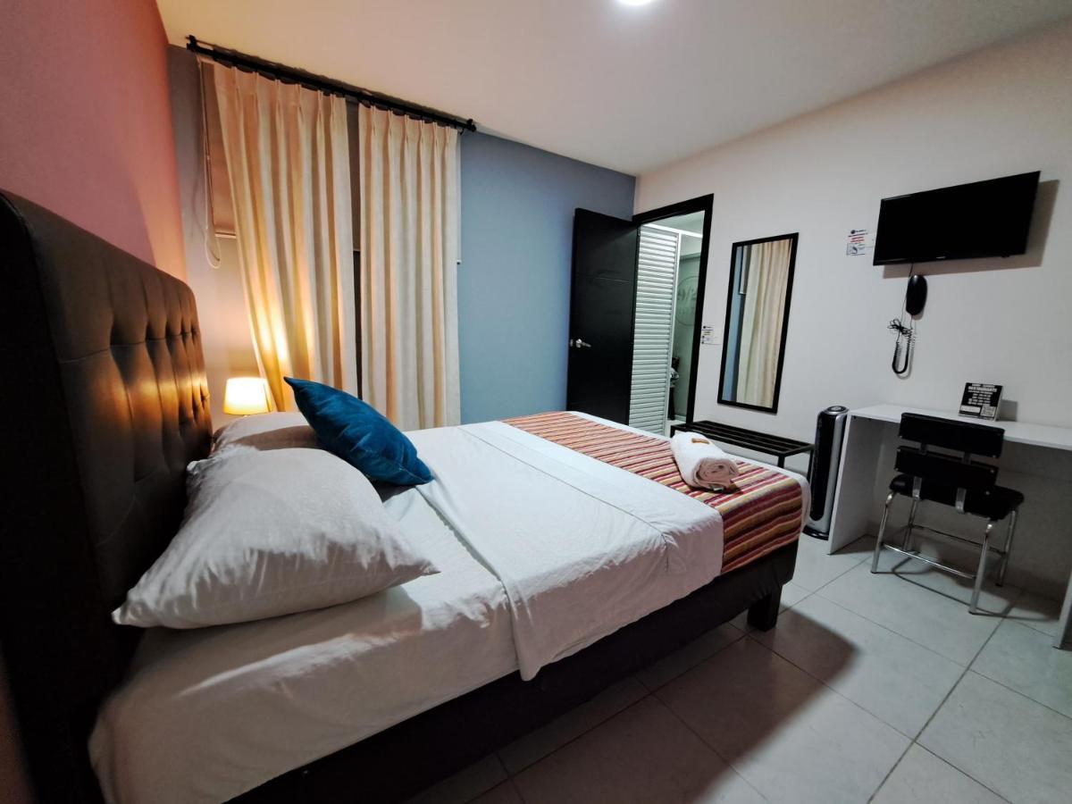 Hotel 9-25 เปเรย์รา ภายนอก รูปภาพ